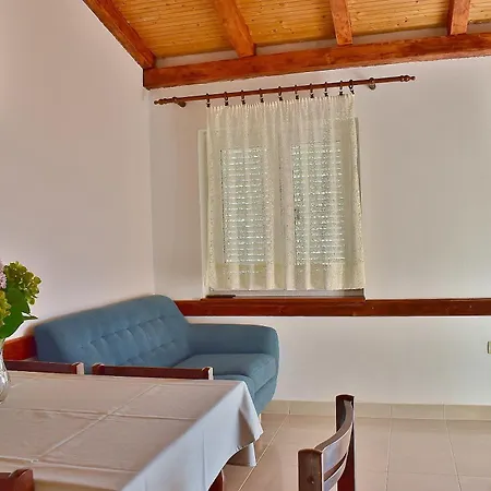 Feniks Apartman Lopar