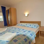 Feniks Appartement *