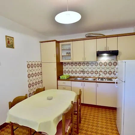 Apartment Feniks *