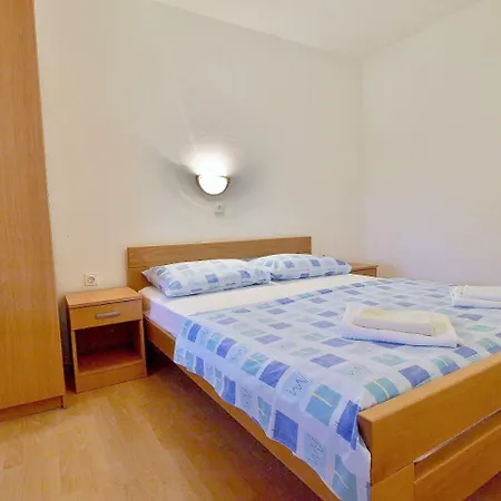 Apartment Feniks *