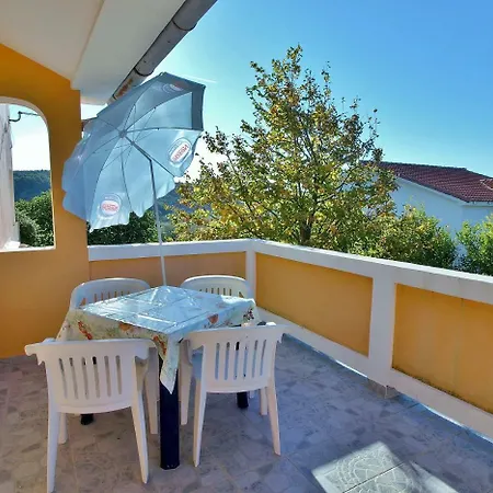 Apartment Feniks